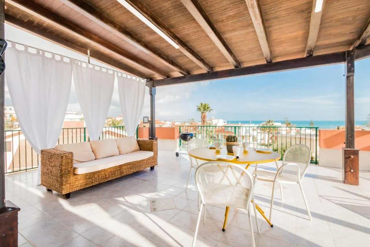 Artemide: Mansarda Vista Mare Διαμέρισμα Marina di Ragusa 0*,  Ιταλία